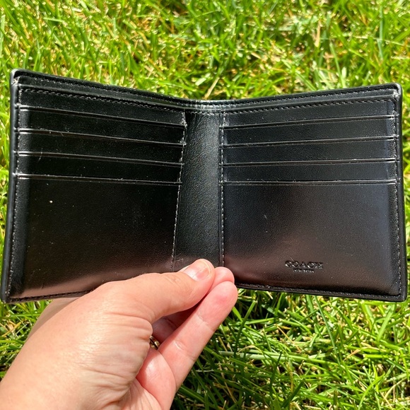 Coach | Signature Canvas Bifold Wallet in shirting plaid textured leather - Picture 3 of 5